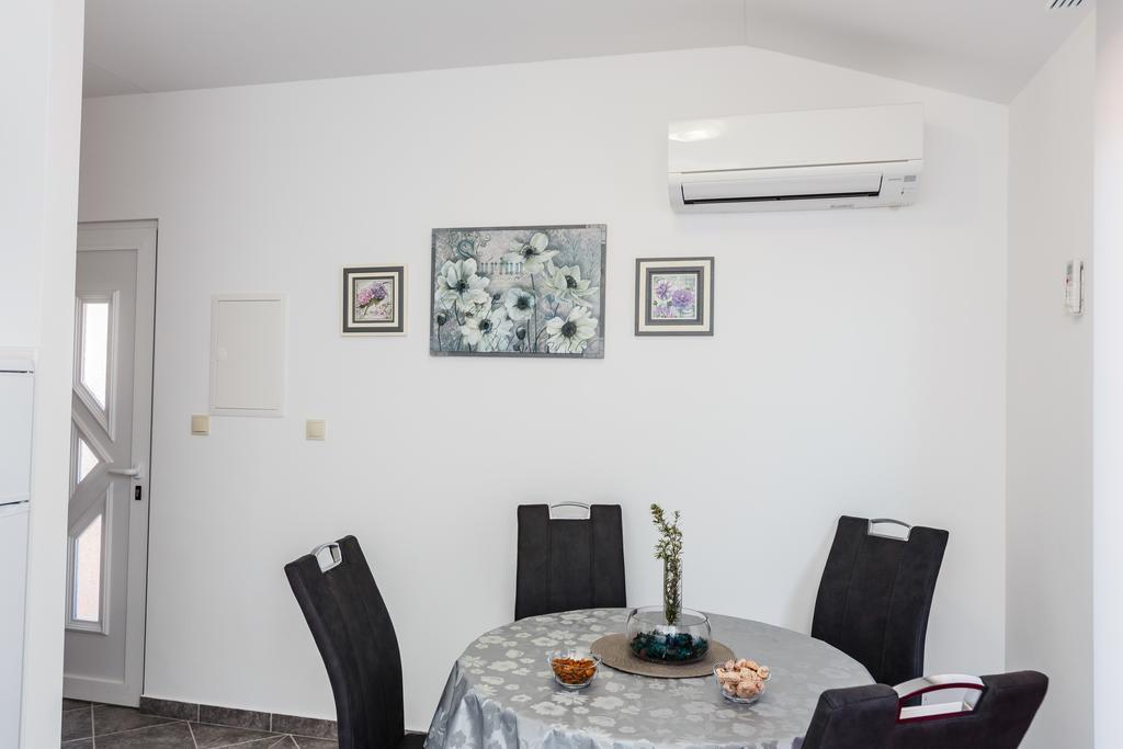 Apartments Viljac Trogir Room photo